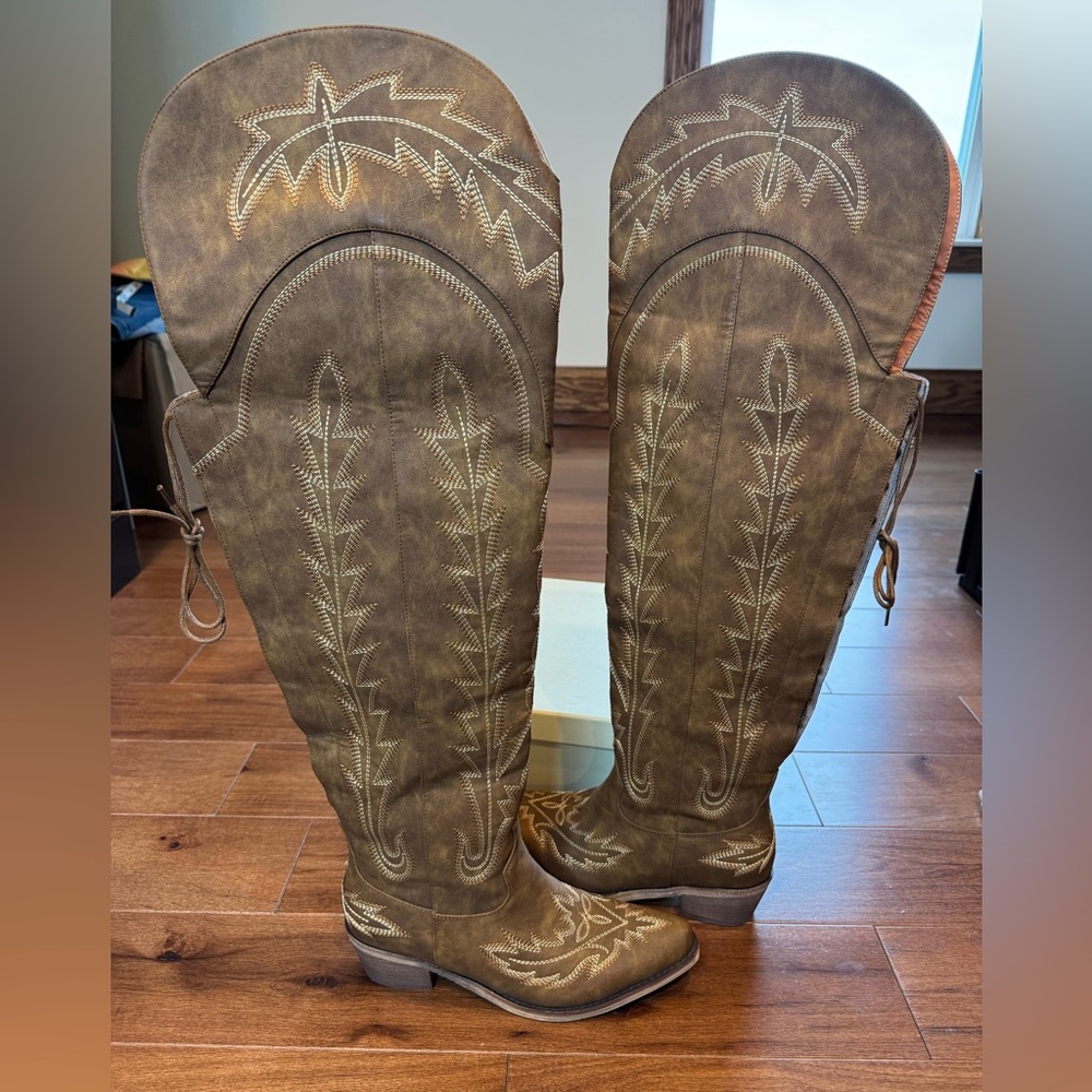 NIB Thigh High Brown Embroidered Cowboy Boots - Picture 3 of 15